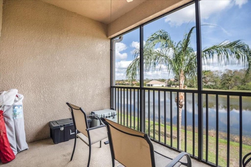 Image 19 of property listing at 1003 FAIRWAYCOVE LANE 205, Bradenton, FL 34212