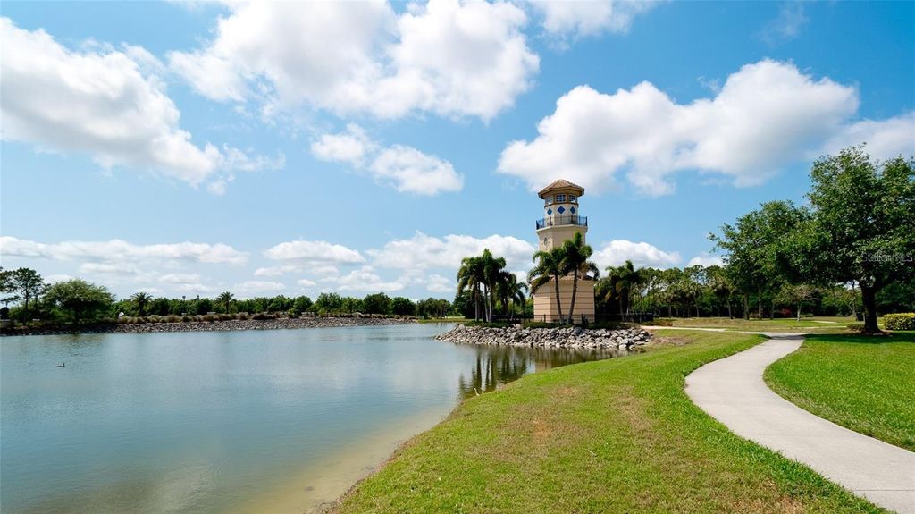 Image 25 of property listing at 1003 FAIRWAYCOVE LANE 205, Bradenton, FL 34212