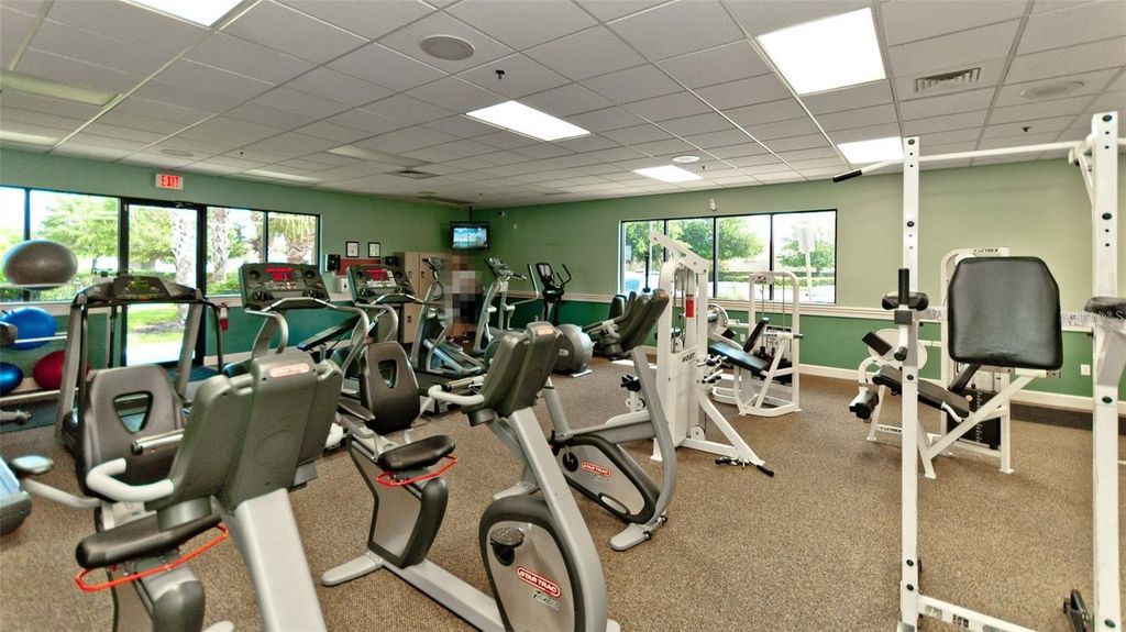 Image 36 of property listing at 1003 FAIRWAYCOVE LANE 205, Bradenton, FL 34212