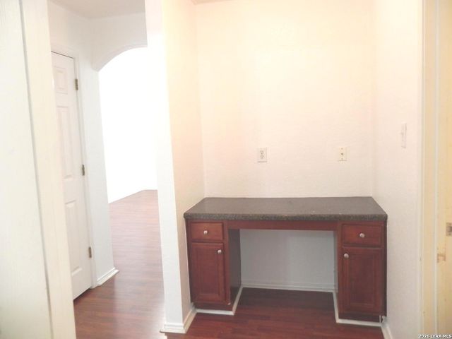 8539 LONE SHADOW TRL, Converse, TX 78109
