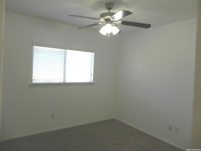 8539 LONE SHADOW TRL, Converse, TX 78109
