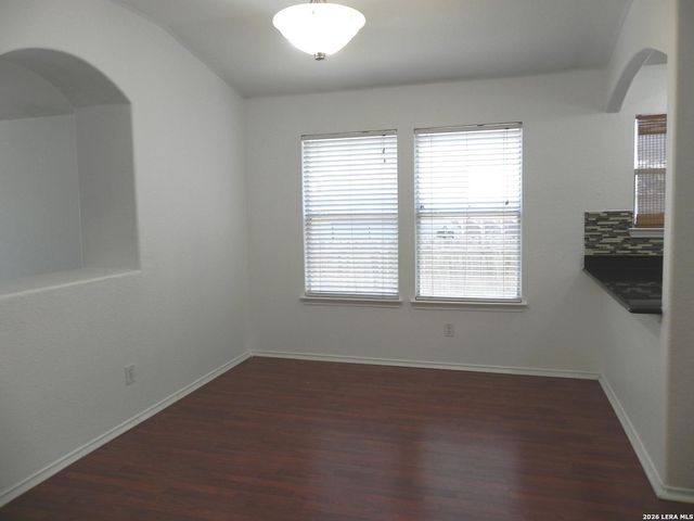 8539 LONE SHADOW TRL, Converse, TX 78109