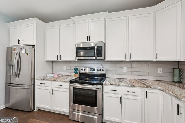 115 Pacific Avenue, Sharpsburg, GA 30277