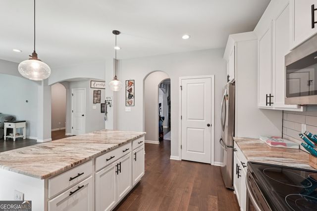 115 Pacific Avenue, Sharpsburg, GA 30277