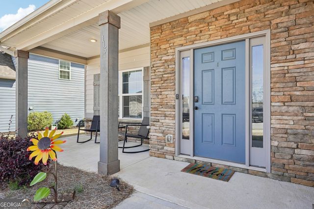 115 Pacific Avenue, Sharpsburg, GA 30277