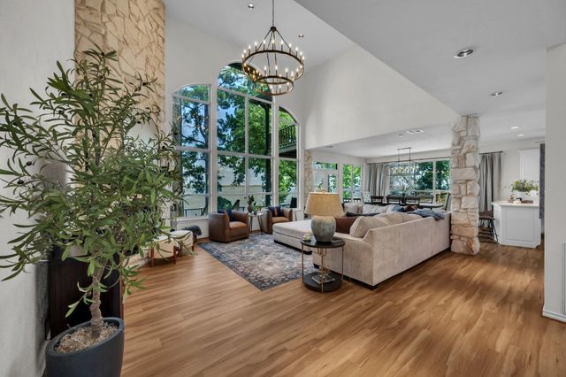 22373 La Jolla Court, Huntsville, TX 77320
