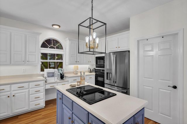 22373 La Jolla Court, Huntsville, TX 77320
