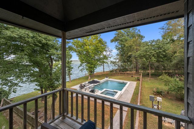 22373 La Jolla Court, Huntsville, TX 77320