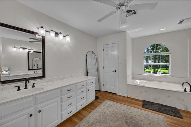 22373 La Jolla Court, Huntsville, TX 77320
