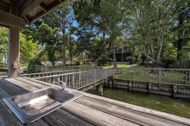 22373 La Jolla Court, Huntsville, TX 77320