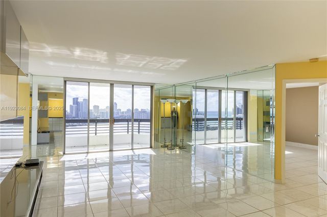 3500 Mystic Pointe Dr 3506, Aventura, FL 33180