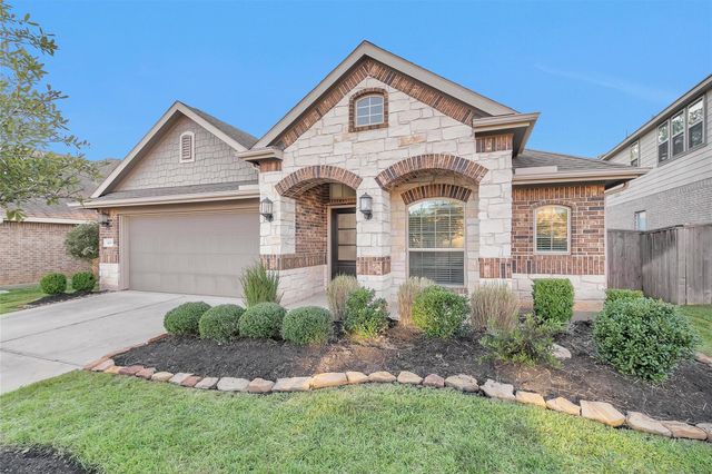 428 Auburn Pines Drive, Montgomery, TX 77316