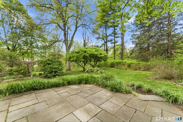 19 Farrell Road, Newtown, CT 06470