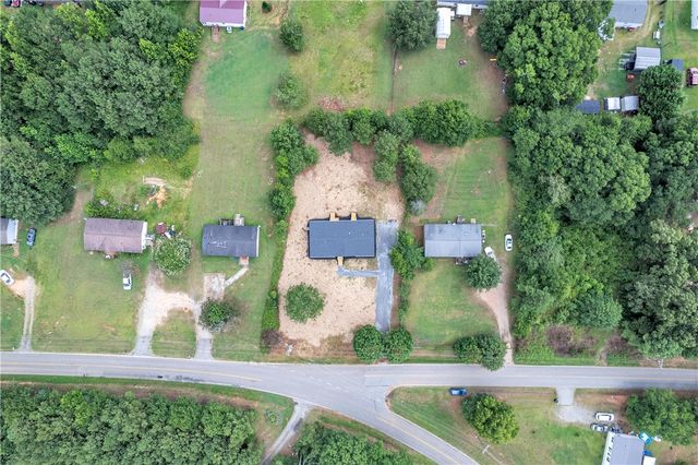 2857 S McDuffie Street Extension, Anderson, SC 29624