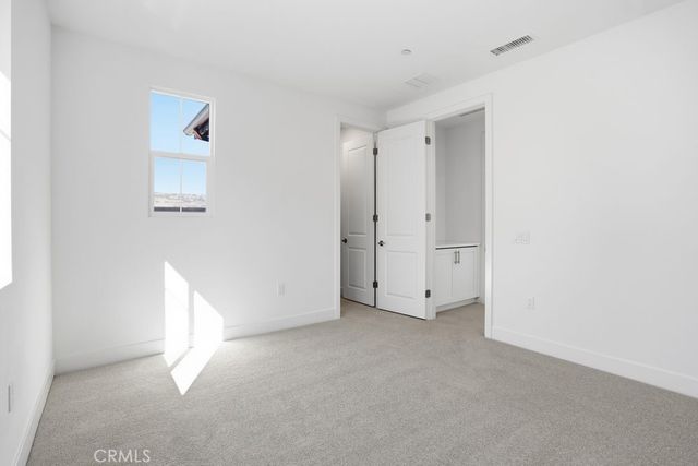 673 Beacon, Irvine, CA 92618