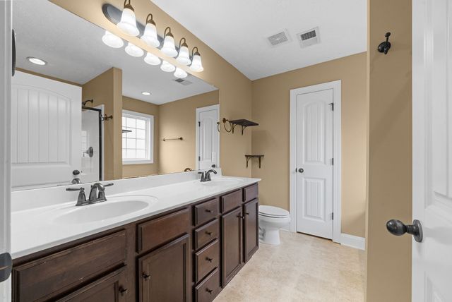 1290 Allmon Drive, Clarksville, TN 37042