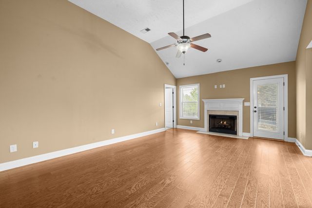 1290 Allmon Drive, Clarksville, TN 37042