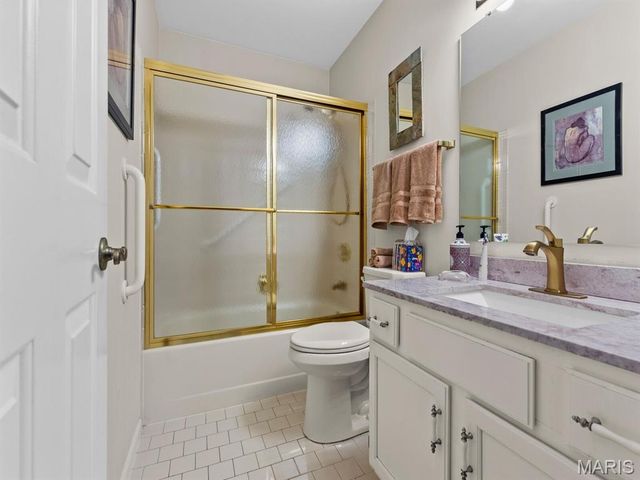 526 Sarah Lane 36, Creve Coeur, MO 63141