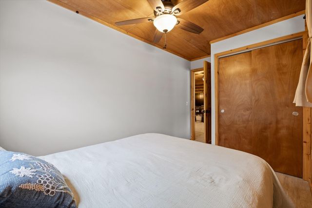 10526 Mullins Cove Road, Whitwell, TN 37397