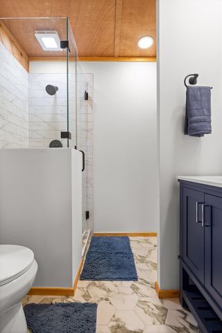 10526 Mullins Cove Road, Whitwell, TN 37397