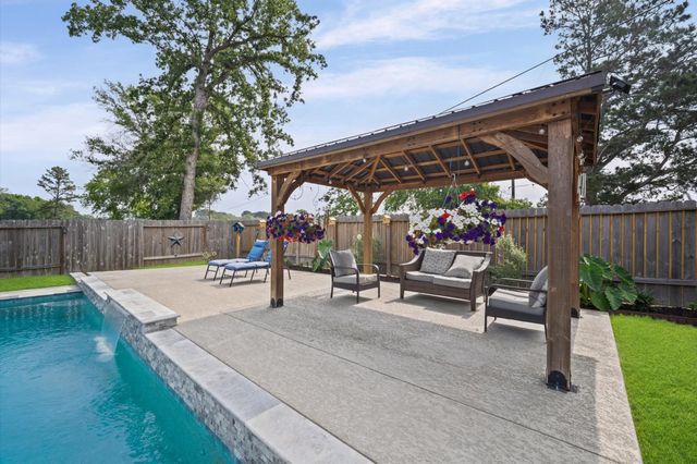 15208 Junebug Drive, Willis, TX 77318