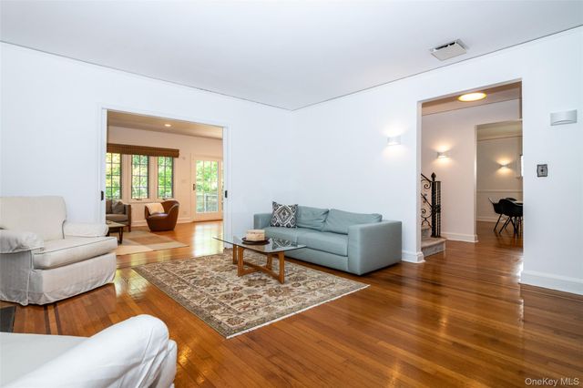 550 Forest Avenue, New Rochelle, NY 10804