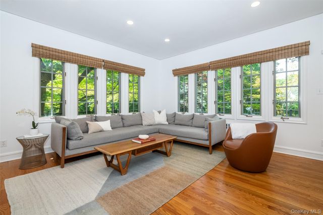 550 Forest Avenue, New Rochelle, NY 10804