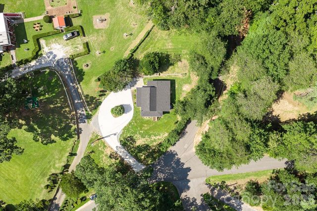 811 Markham Road, Tryon, NC 28782