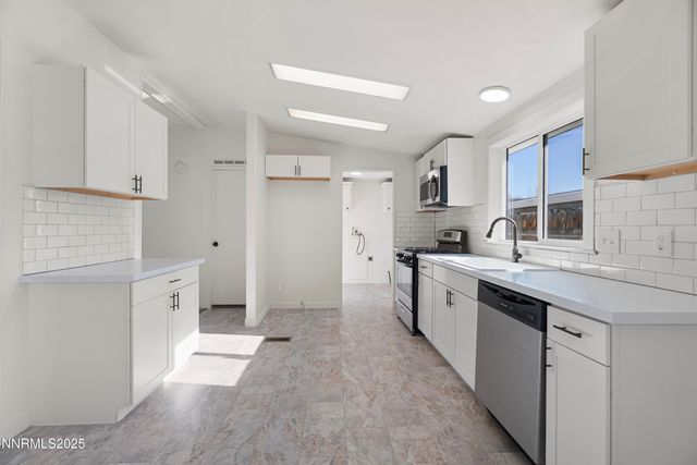 804 Clordi Lane, Moundhouse, NV 89706