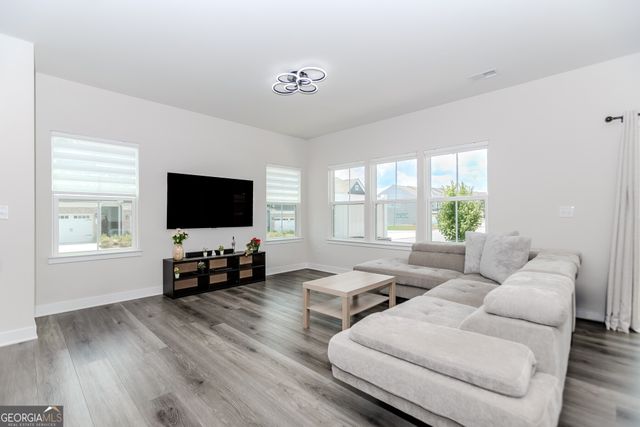 233 Salt Lake Lane, Hoschton, GA 30548