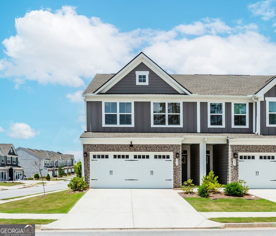 233 Salt Lake Lane, Hoschton, GA 30548