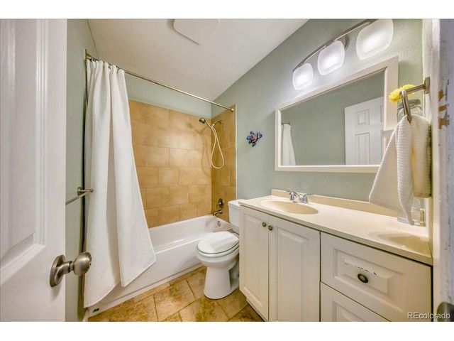 10975 W 68th Ave, Arvada, CO 80004