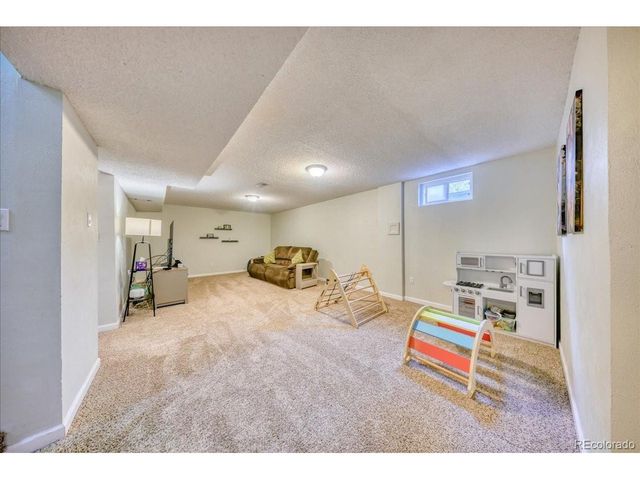 10975 W 68th Ave, Arvada, CO 80004
