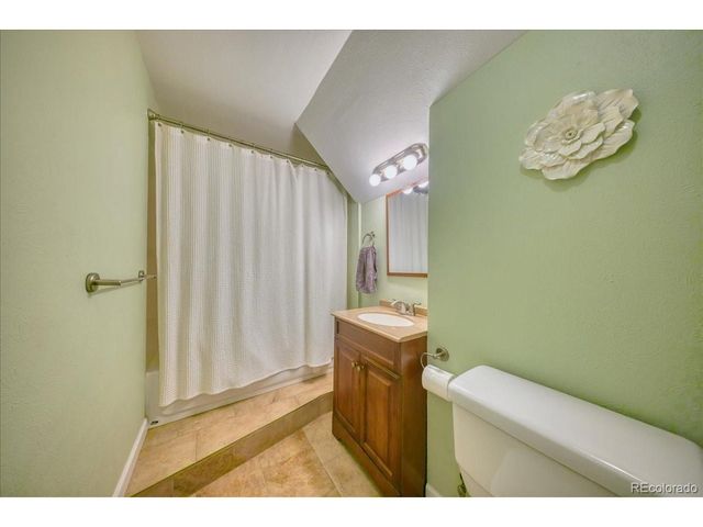 10975 W 68th Ave, Arvada, CO 80004