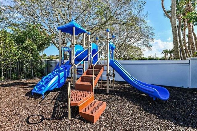 615 Parsons Way, Deerfield Beach, FL 33442