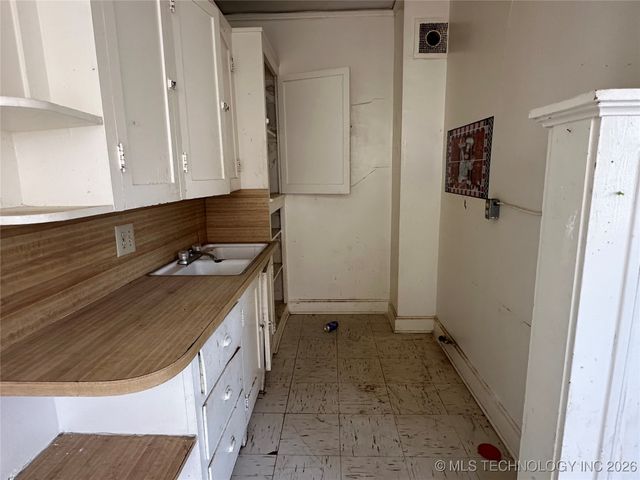 320 S Morton Avenue, Okmulgee, OK 74447