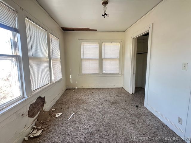 320 S Morton Avenue, Okmulgee, OK 74447