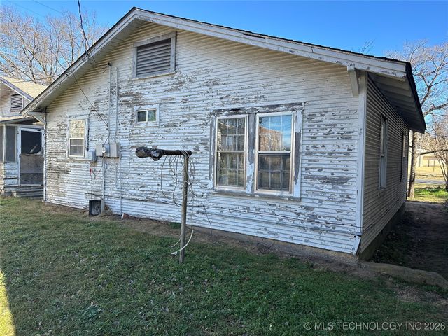 320 S Morton Avenue, Okmulgee, OK 74447