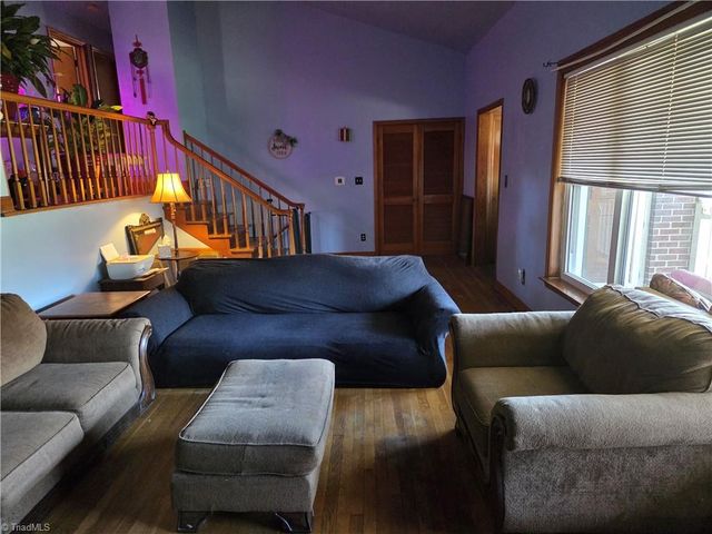 160 NE Motor Road, Winston-salem, NC 27105