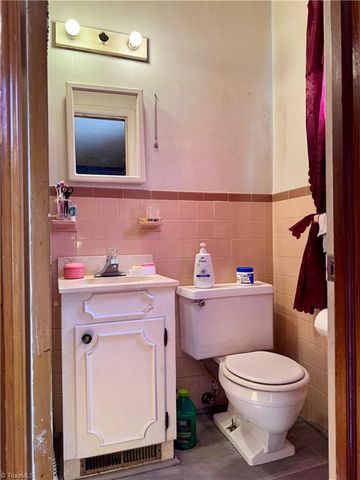 160 NE Motor Road, Winston-salem, NC 27105