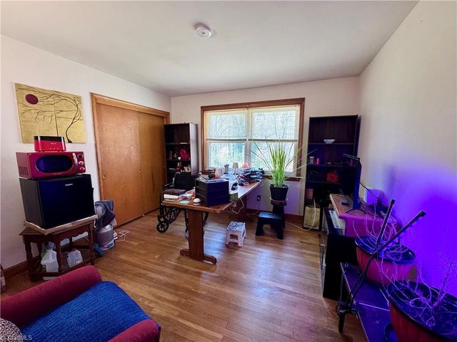 160 NE Motor Road, Winston-salem, NC 27105