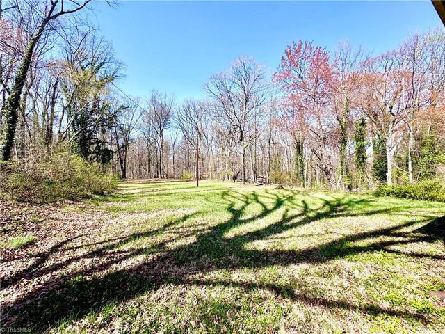 160 NE Motor Road, Winston-salem, NC 27105