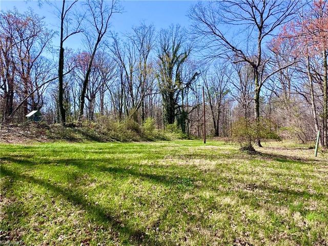 160 NE Motor Road, Winston-salem, NC 27105