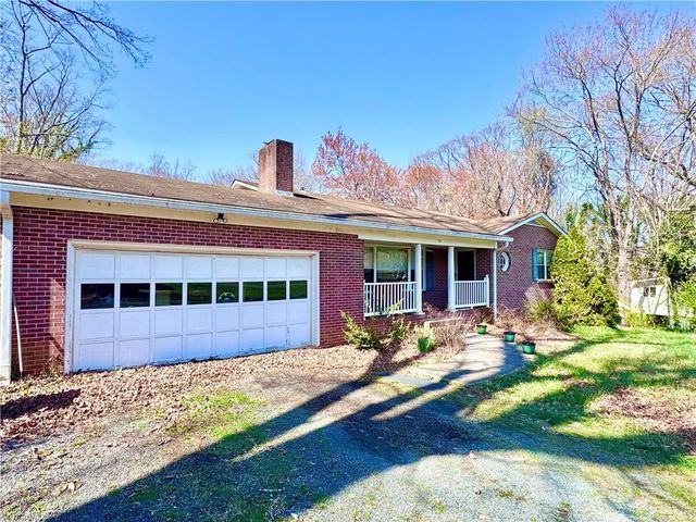 160 NE Motor Road, Winston-salem, NC 27105