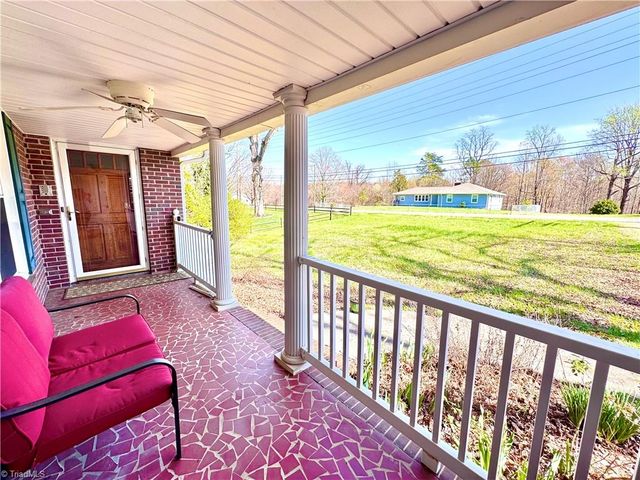 160 NE Motor Road, Winston-salem, NC 27105