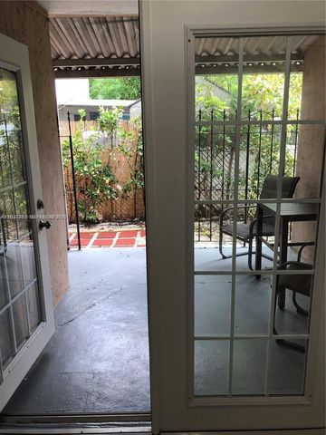 6530 W 2nd Ct 1, Hialeah, FL 33012