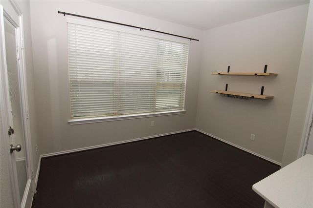 10957 Cannes Memorial Drive, Houston, TX 77043