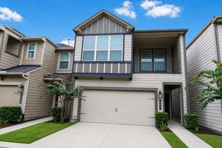 10957 Cannes Memorial Drive, Houston, TX 77043