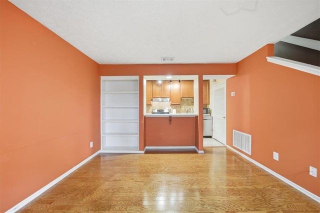 6822 GLENRIDGE Drive D, Atlanta, GA 30328