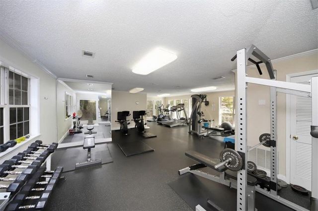 6822 GLENRIDGE Drive D, Atlanta, GA 30328